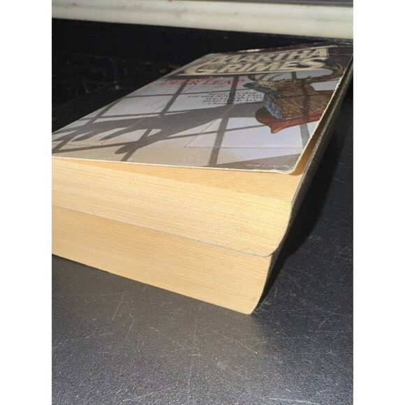 Martha Grimes Lot of 2 Detective Mystery PB Novels - Picture 6 of 7